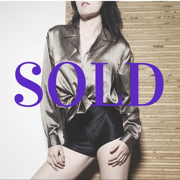 🛑SOLD🛑 100% Silk Button-Down Collared Shirt - Picture 1 of 4